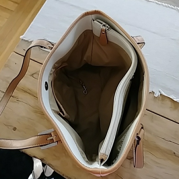 handbag - Picture 3 of 3